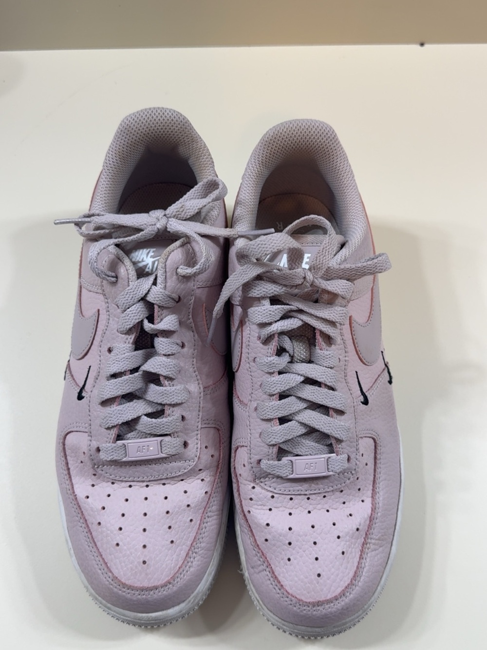 Nike Women's/Unisex Light Pink and Black Low-Top Sneakers